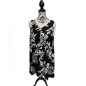 Hawaiian Black and White Floral Sleeveless Dress